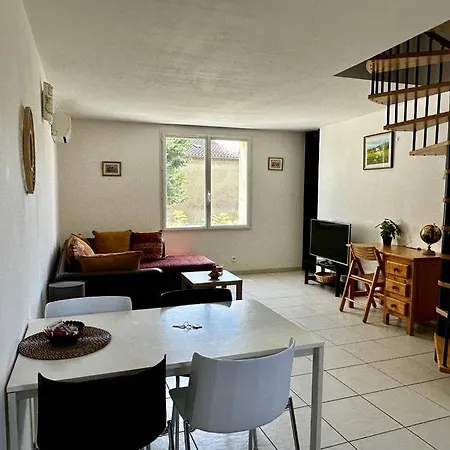 Clos De La Noria Apartment